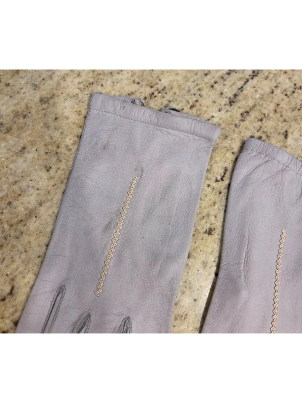 Vintage Womens Size M Gray Soft Kid Leather Formal Gloves Wrist Button